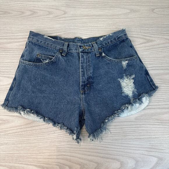 Wrangler Cut Off Jean Shorts Womens 33 Medium Wash Denim Relaxed Fit Distressed - Picture 1 of 10